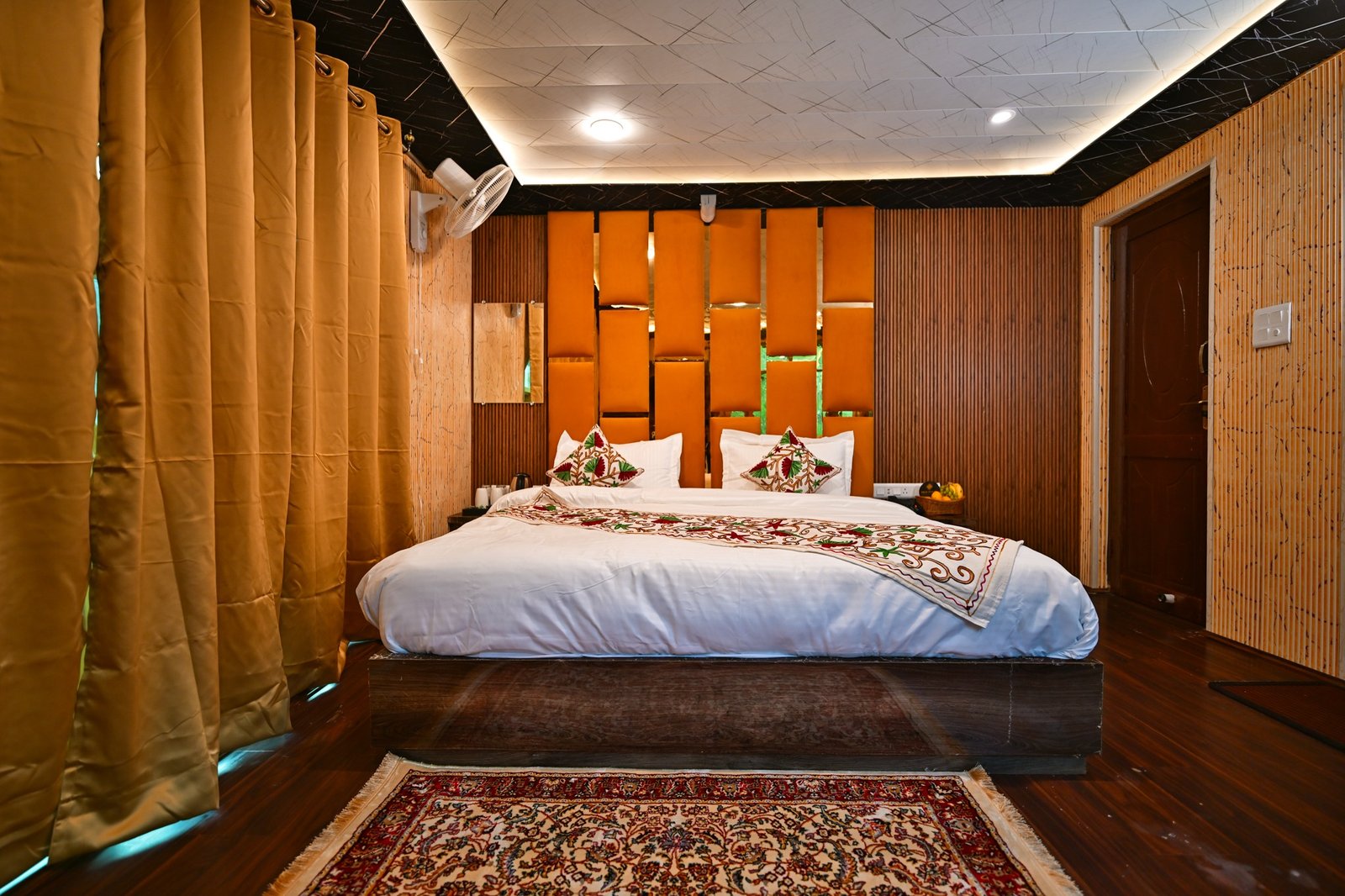 Guest room at Forest Grandeur Resort, Pahalgam